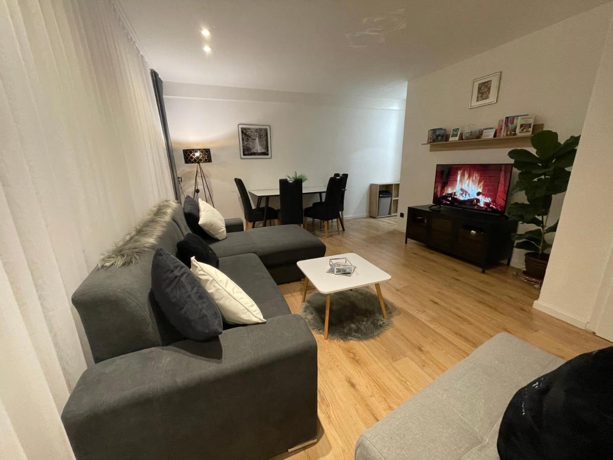 Slishani 2 Apartment